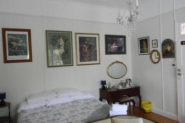 Glenellen Bed And Breakfast