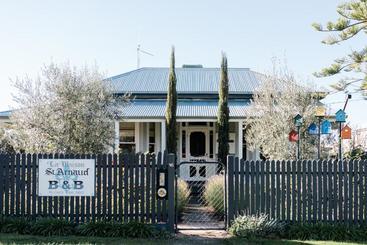 Bed and Breakfast La Maison St Arnaud