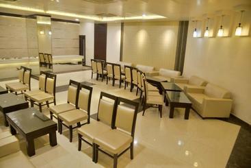 هتل Krishna Continental