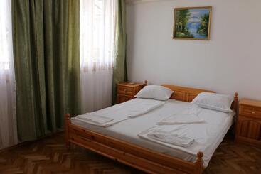 پانسیون Guest House Kostadinovi