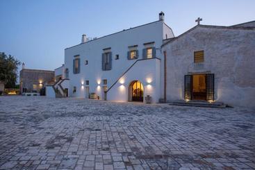 تختخواب و صبحانه Masseria Borgo Mortella
