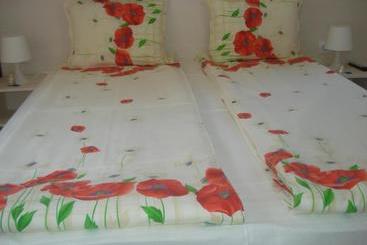 پانسیون Kupenova Guest House