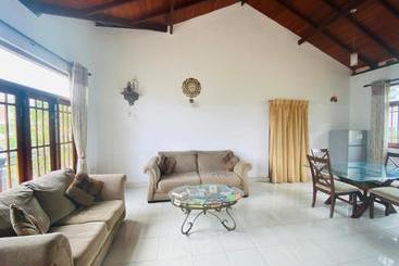 هتل 360 Beach Residence