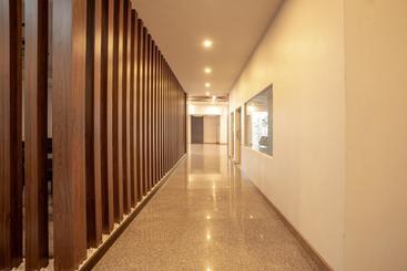 هتل Intouch Riverside