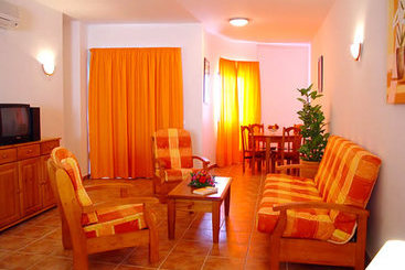 Club Las Colinas Apartamentos