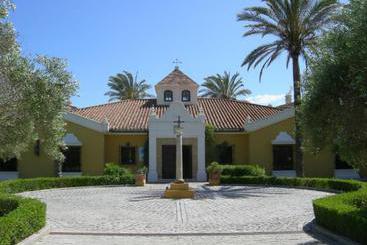 هتل Finca Monasterio