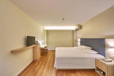 Hanting Hotel Zhengzhou Dashiqiao