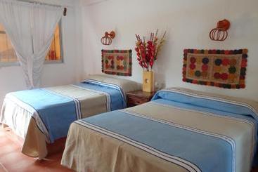هتل Casa Adriana