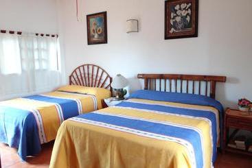 هتل Casa Adriana