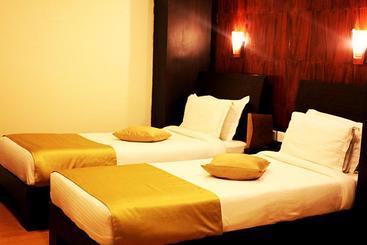 هتل Sherepunjab & Spa