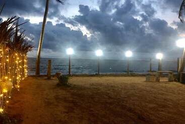 住宿加早餐  C J Beach Resort