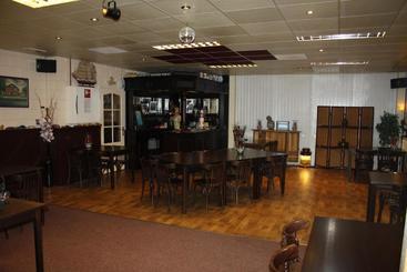 هتل Café Restaurant Snackbar Beerzerveld