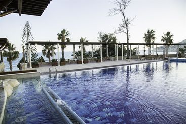 Columbia Beachotel Pissouri