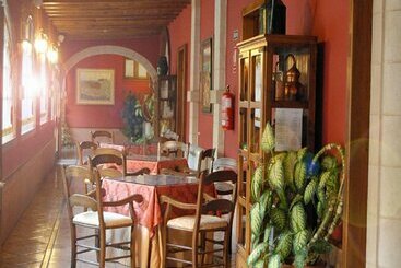 هتل ALEGRIA Bodega Real