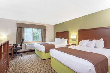 فندق Americinn By Wyndham Sheboygan