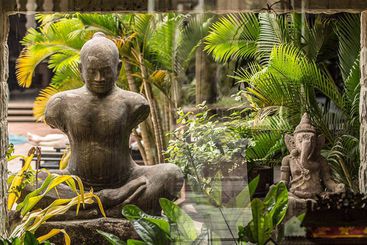 Angkor Monument Hotel