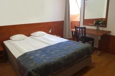 هتل L Astoria