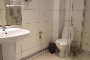 هتل L Astoria