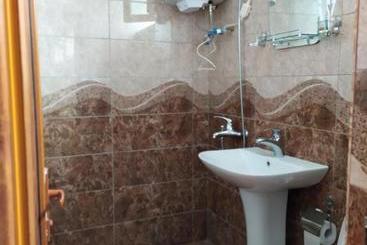 Alex Hotel In Shinuhayr