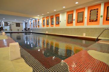 هتل Latchi Family Resort