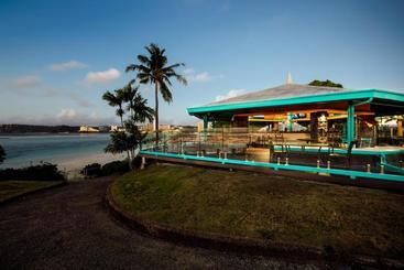 هتل Pacific Star Resort And Spa