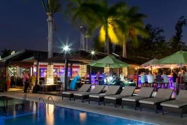 The Rockley By Ocean Hotels   Breakfast Included