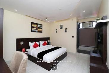 هتل Mint Inn