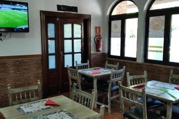 هتل Restaurante La Barca