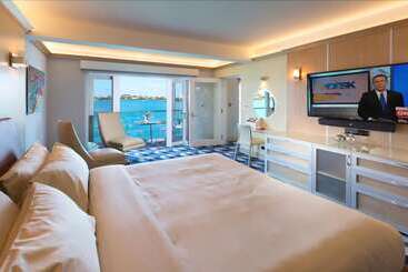 هتل Inverurie Executive Suites