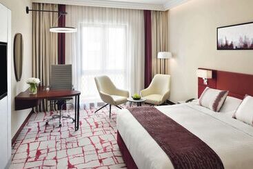 Mövenpick Hotel & Apartments Bur Dubai