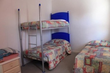 旅馆 Tin Can Bay Budget Accommodation