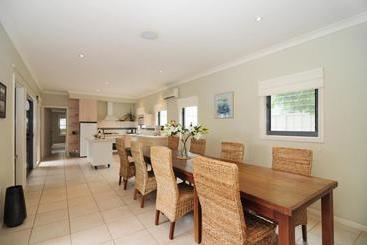 تختخواب و صبحانه Ceespray   Accommodation In Huskisson   Jervis Bay