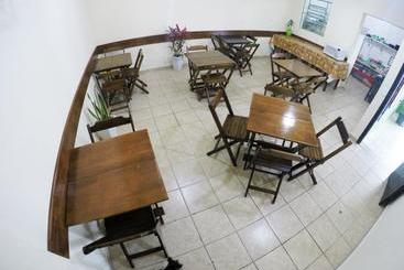 پانسیون Pousada Casa Verde Ubatuba