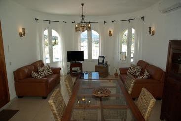 Villa Sally