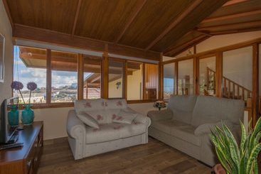 Casa Vacacional En El Centro De Moya