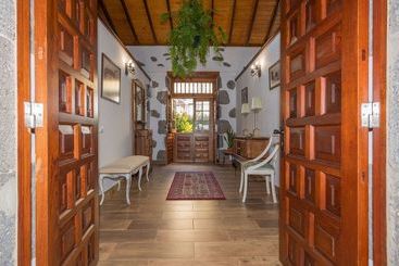 Casa Vacacional En El Centro De Moya