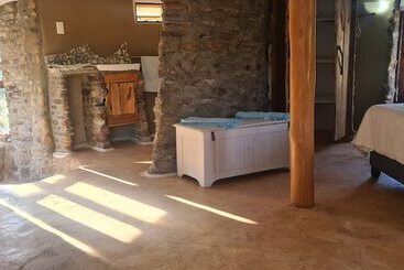 בית מלון כפרי Avani Lodge Private Nature Reserve