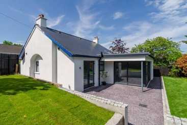 Malone Premium Cottage City Centre Access