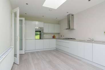Malone Premium Cottage City Centre Access