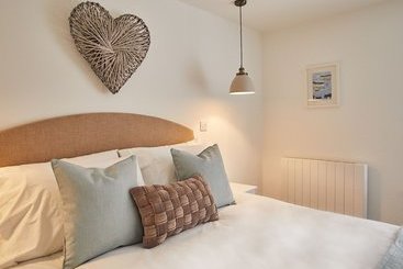 Threadneedle Cottage