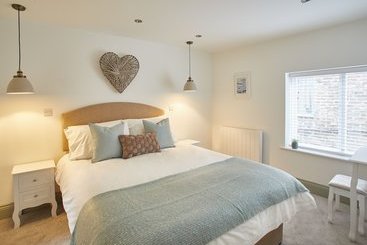 Threadneedle Cottage