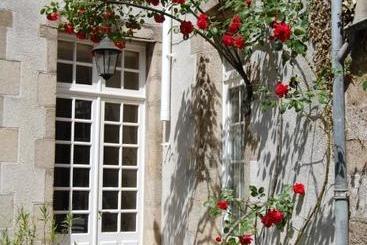 تختخواب و صبحانه Les Chambres Du Mail