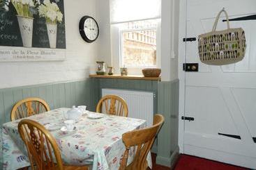 Cosy Cottage