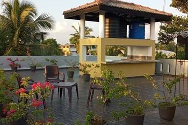 پانسیون Kani Vacation Apartment