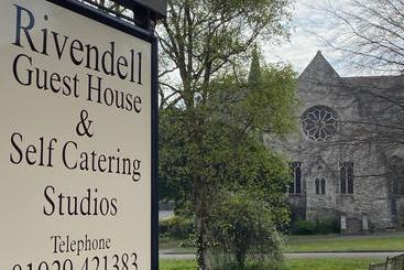 پانسیون Rivendell Guest House