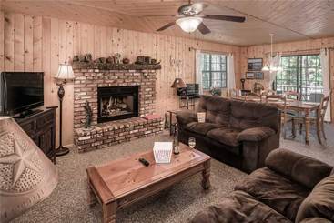 123 Rising Hill  Two Bedroom Cabin