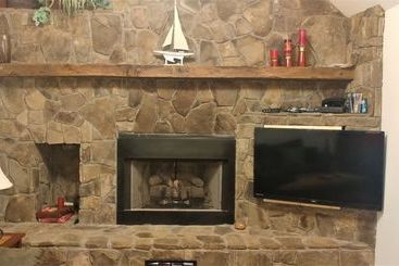 The Jive  Christophers_riverside_cabin