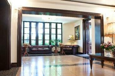 Hotel Royal Plaza