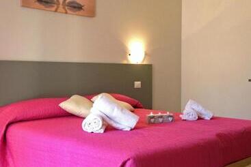 La Collinetta Apartments