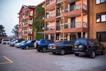 هتل Rehoboth  & Apartments